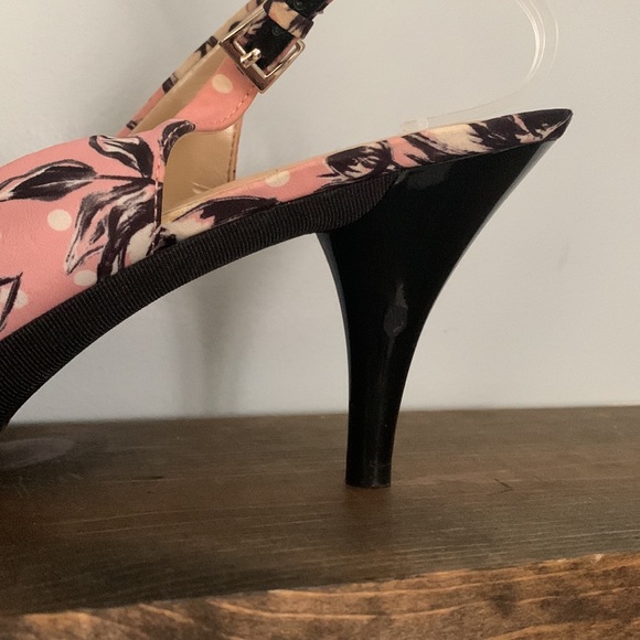 COPY - Nine West Punk Black Floral 3.25” Heels Size 10 - Picture 5 of 10